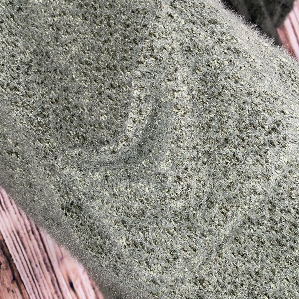 Cardigan - Picture 3 of 10